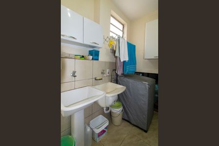 Casa à venda com 470m², 3 quartos e 4 vagas Casa à venda com 470m², 3 quartos e 4 vagasÁrea de Serviço