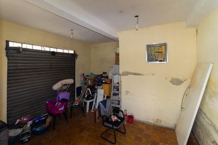 Casa à venda com 160m², 2 quartos e 4 vagas Casa à venda com 160m², 2 quartos e 4 vagasGaragem
