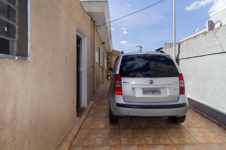 Casa à venda com 160m², 2 quartos e 4 vagas Casa à venda com 160m², 2 quartos e 4 vagasGaragem