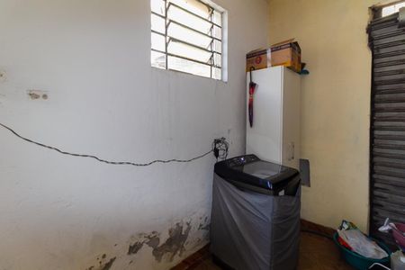 Casa à venda com 160m², 2 quartos e 4 vagas Casa à venda com 160m², 2 quartos e 4 vagasCasa 1 Área de Serviço