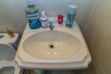 Casa à venda com 160m², 2 quartos e 4 vagas Casa à venda com 160m², 2 quartos e 4 vagasCasa 1 Banheiro