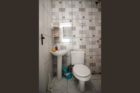 Casa para alugar com 50m², 3 quartos e 2 vagas Casa para alugar com 50m², 3 quartos e 2 vagasBanheiro