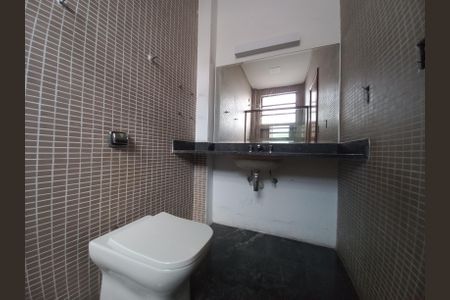 Apartamento para alugar com 360m², 4 quartos e 2 vagasBanheiro da Suíte 2