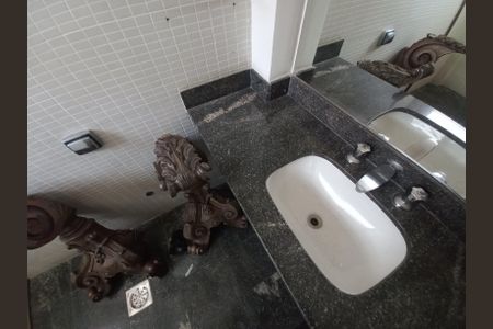 Apartamento para alugar com 360m², 4 quartos e 2 vagasBanheiro da Suíte 1