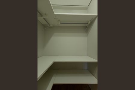 Apartamento para alugar com 38m², 1 quarto e sem vaga Apartamento para alugar com 38m², 1 quarto e sem vagaCloset