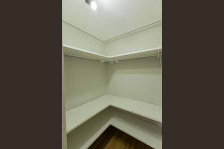 Apartamento para alugar com 38m², 1 quarto e sem vaga Apartamento para alugar com 38m², 1 quarto e sem vagaCloset