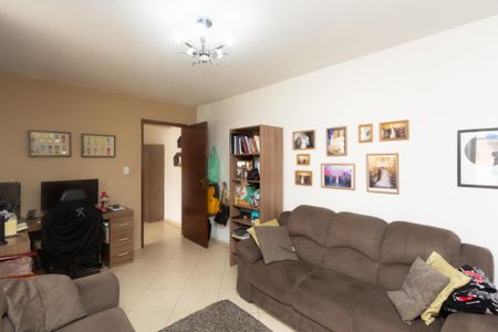 Casa à venda com 350m², 4 quartos e 5 vagas Casa à venda com 350m², 4 quartos e 5 vagasEdícula Sala