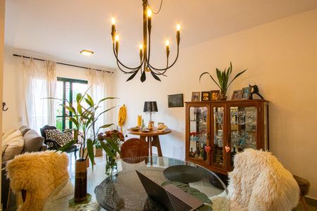 Apartamento à venda com 78m², 2 quartos e 1 vaga Apartamento à venda com 78m², 2 quartos e 1 vagaSala