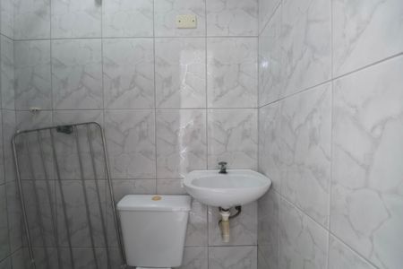 Apartamento para alugar com 122m², 2 quartos e 1 vaga Apartamento para alugar com 122m², 2 quartos e 1 vagaBanheiro de serviço