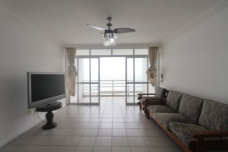 Sala de apartamento para alugar com 2 quartos, 122m² em Centro, Guarujá