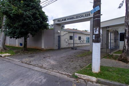 Casa de condomínio para alugar com 110m², 3 quartos e 2 vagasFachada e portaria