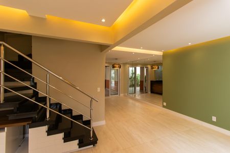 Casa de condomínio para alugar com 110m², 3 quartos e 2 vagasSala