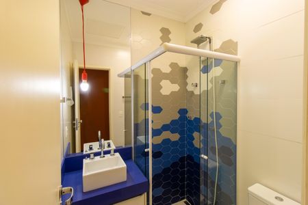 Casa de condomínio para alugar com 110m², 3 quartos e 2 vagasBanheiro andar superior