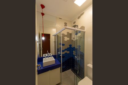 Casa de condomínio para alugar com 110m², 3 quartos e 2 vagasBanheiro andar superior