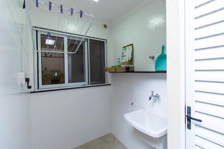 Casa de condomínio para alugar com 110m², 3 quartos e 2 vagasÁrea de Serviço