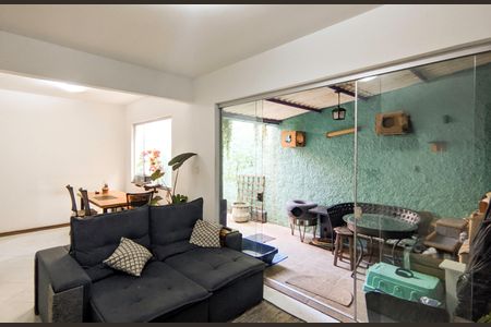 Apartamento à venda com 137m², 3 quartos e 1 vaga Apartamento à venda com 137m², 3 quartos e 1 vagaSala