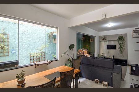 Apartamento à venda com 137m², 3 quartos e 1 vaga Apartamento à venda com 137m², 3 quartos e 1 vagaSala