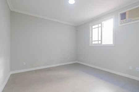 Casa à venda com 224m², 6 quartos e 5 vagas Casa à venda com 224m², 6 quartos e 5 vagasQuarto 6