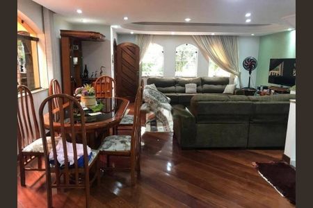 Casa à venda com 360m², 4 quartos e 4 vagas