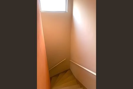 Casa à venda com 98m², 2 quartos e 2 vagas