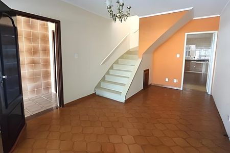 Casa à venda com 98m², 2 quartos e 2 vagas