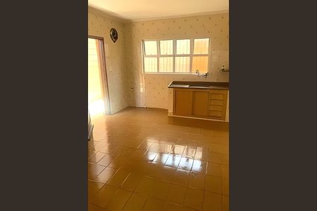 Casa à venda com 98m², 2 quartos e 2 vagas