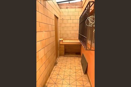 Casa à venda com 98m², 2 quartos e 2 vagas