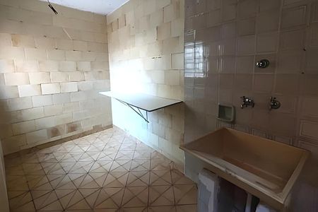 Casa à venda com 98m², 2 quartos e 2 vagas