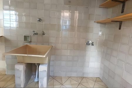 Casa à venda com 98m², 2 quartos e 2 vagas