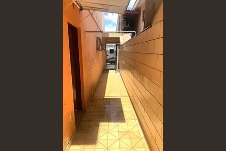 Casa à venda com 98m², 2 quartos e 2 vagas