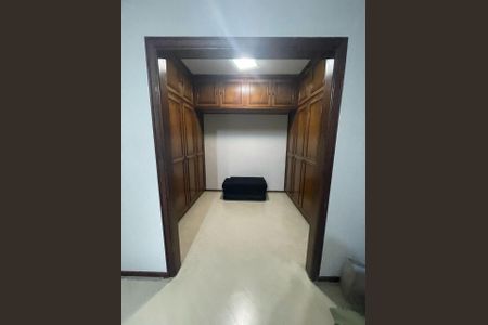 Casa à venda com 250m², 3 quartos e 5 vagas