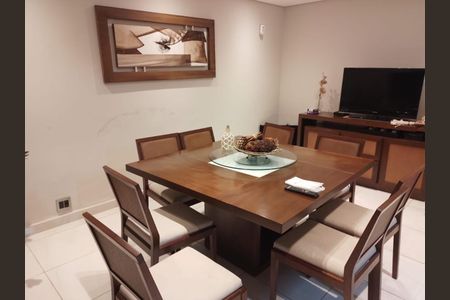 Casa à venda com 250m², 3 quartos e 5 vagas