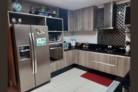 Casa à venda com 250m², 3 quartos e 5 vagas