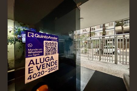 Apartamento à venda com 415m², 4 quartos e 3 vagas Apartamento à venda com 415m², 4 quartos e 3 vagasPlaca