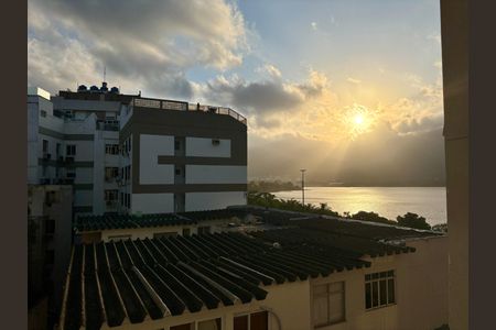 Apartamento à venda com 415m², 4 quartos e 3 vagas Apartamento à venda com 415m², 4 quartos e 3 vagasVista da Suíte 4