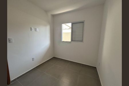 Apartamento à venda com 34m², 2 quartos e sem vaga