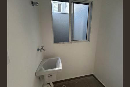 Apartamento à venda com 34m², 2 quartos e sem vaga