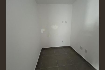 Apartamento à venda com 34m², 2 quartos e sem vaga