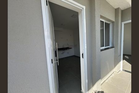 Apartamento à venda com 34m², 2 quartos e sem vaga