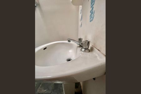 Casa à venda com 1710m², 4 quartos e sem vagaBanheiro Escritório