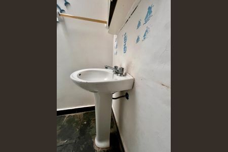 Casa à venda com 1710m², 4 quartos e sem vagaBanheiro Escritório