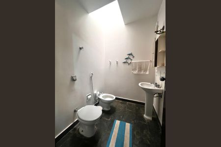 Casa à venda com 1710m², 4 quartos e sem vagaBanheiro Escritório