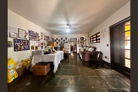 Casa à venda com 1710m², 4 quartos e sem vagaSala 1