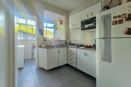 Apartamento à venda com 110m², 3 quartos e 2 vagas Apartamento à venda com 110m², 3 quartos e 2 vagasCozinha