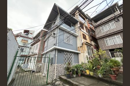 Casa para alugar com 80m², 2 quartos e sem vagaFachada