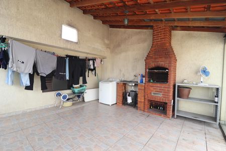 Casa à venda com 189m², 4 quartos e 2 vagasÁrea comum - Churrasqueira