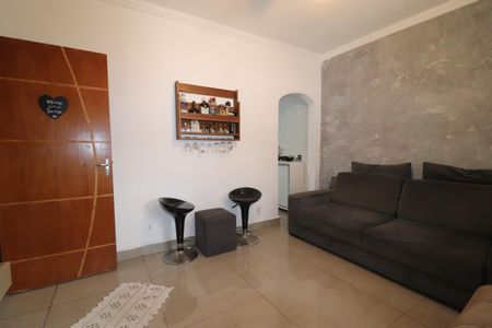Casa à venda com 189m², 4 quartos e 2 vagasSala