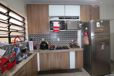 Casa à venda com 189m², 4 quartos e 2 vagasCozinha