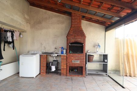 Casa à venda com 189m², 4 quartos e 2 vagasÁrea comum - Churrasqueira