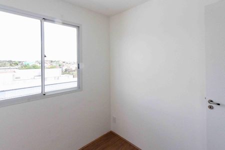 Quarto de apartamento para alugar com 2 quartos, 34m² em Parque Sao Rafael, São Paulo